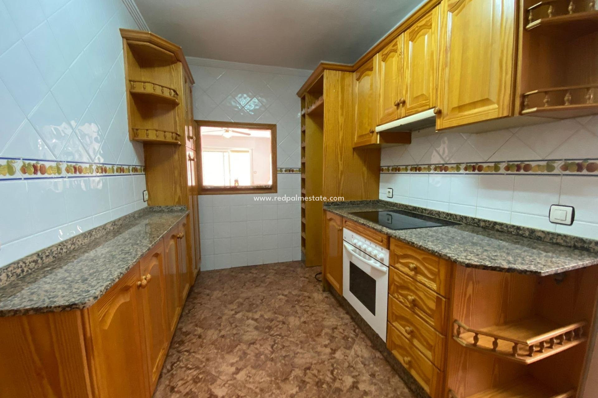 Resale - Apartment -
Torrevieja - Playa del cura