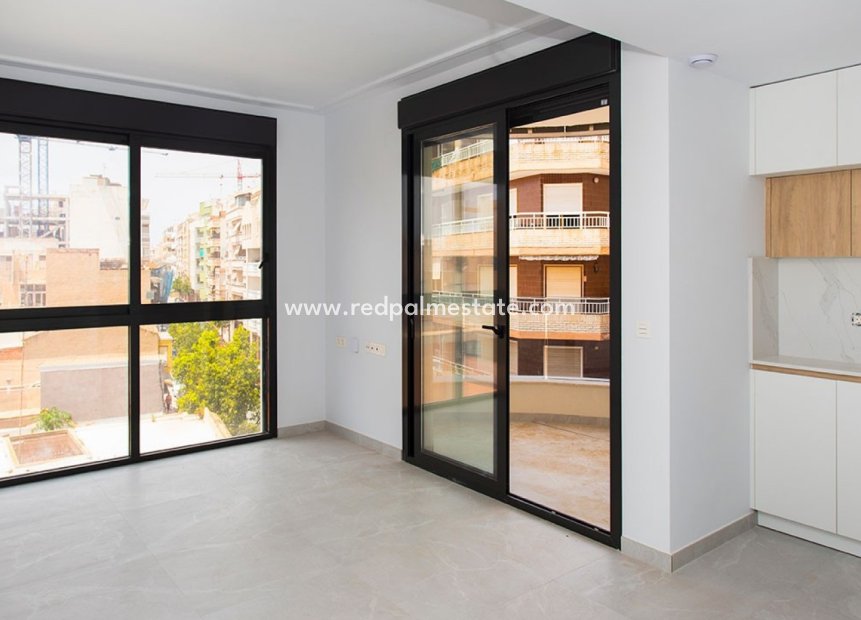 Resale - Apartment -
Torrevieja - Playa del Cura