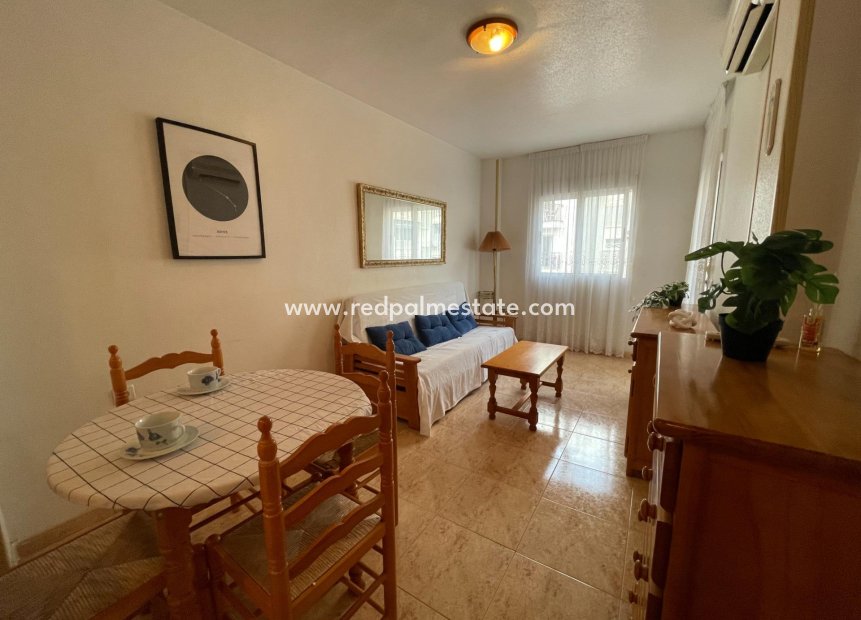 Resale - Apartment -
Torrevieja - Playa del Cura