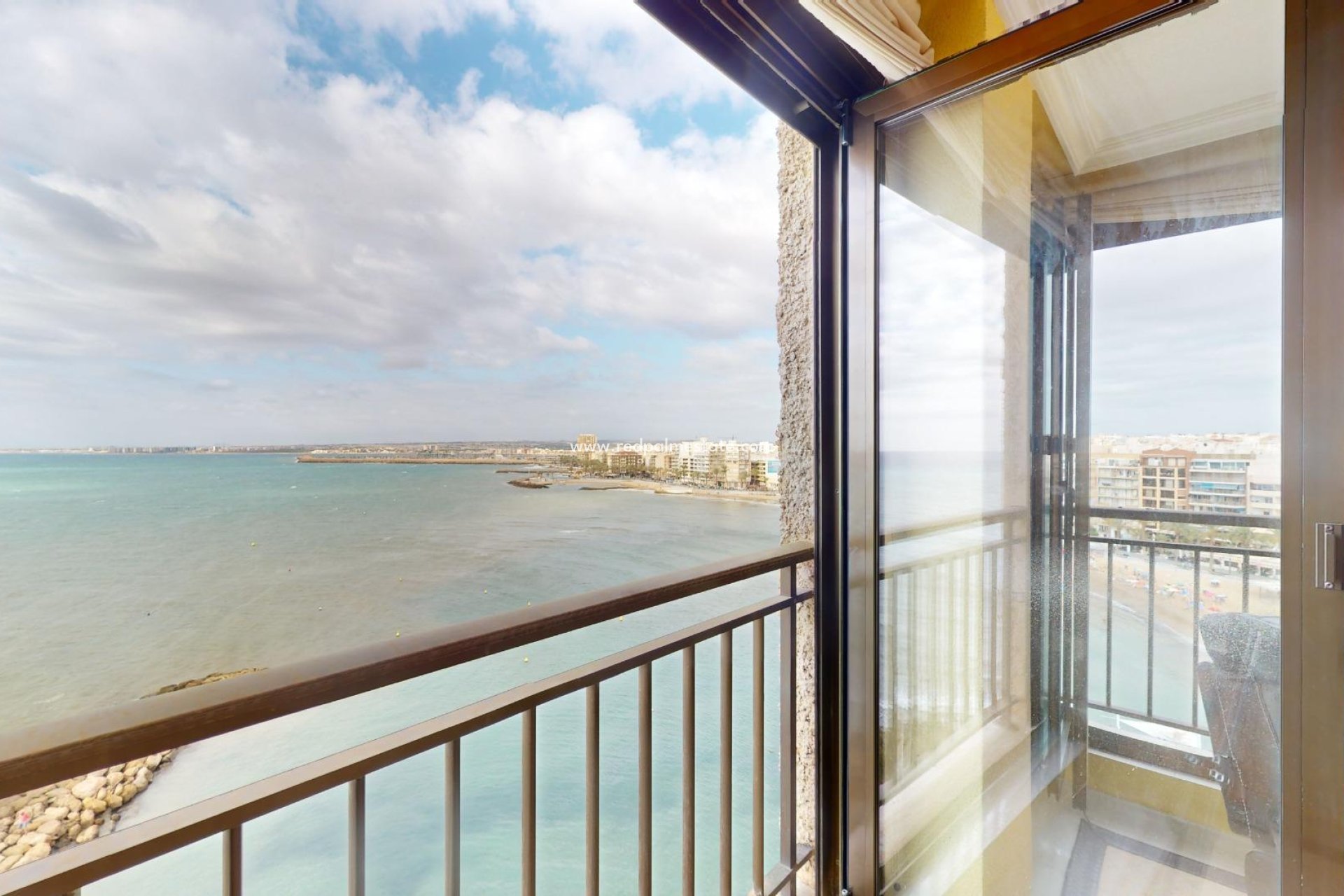 Resale - Apartment -
Torrevieja - Playa del Cura