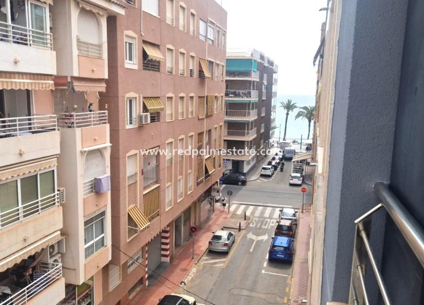 Resale - Apartment -
Torrevieja - Playa del Cura