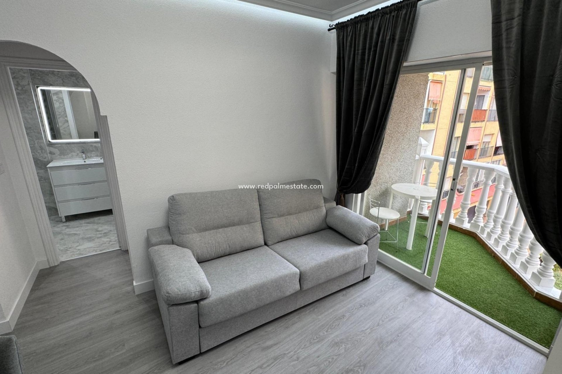 Resale - Apartment -
Torrevieja - Playa del cura