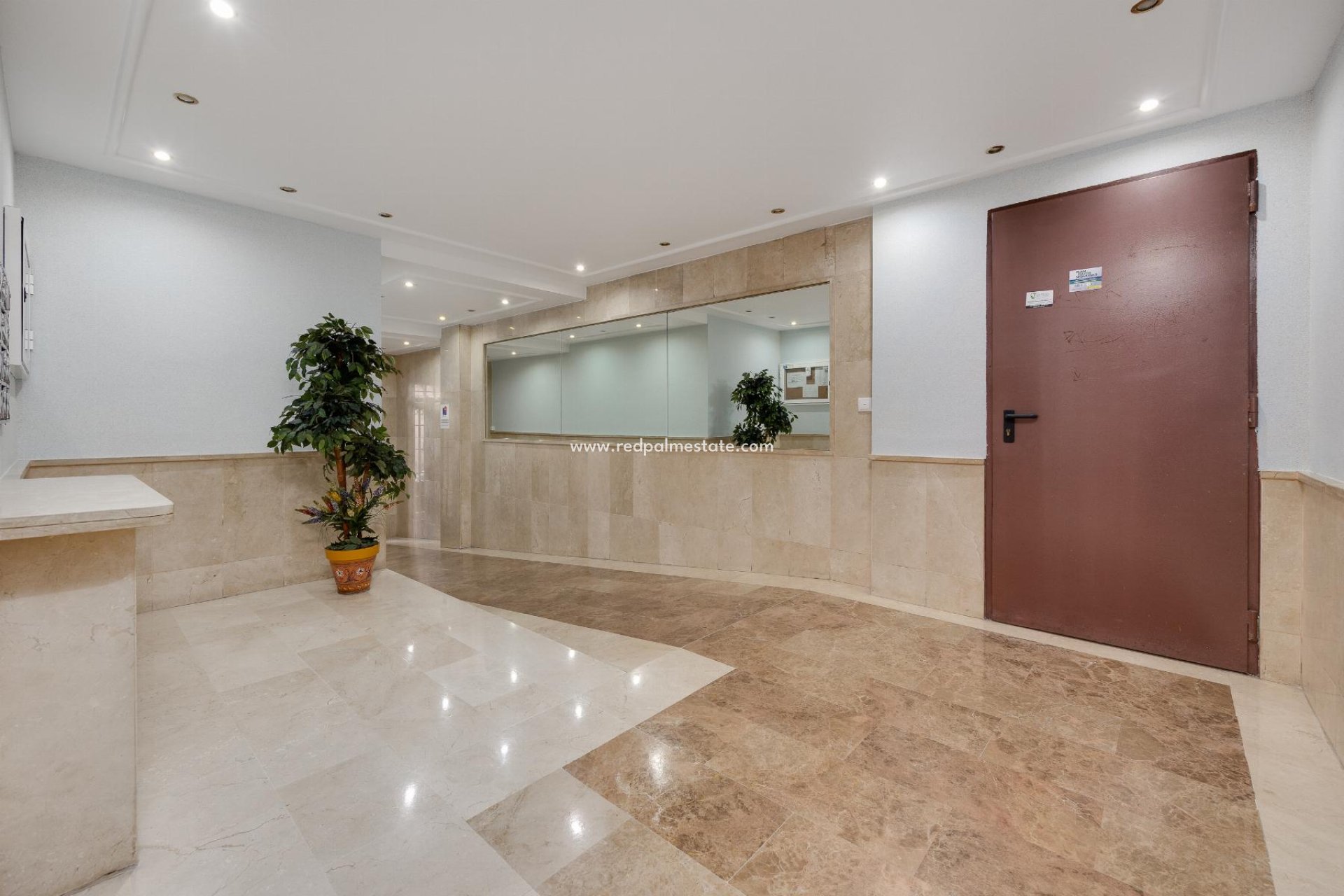 Resale - Apartment -
Torrevieja - Playa del Cura