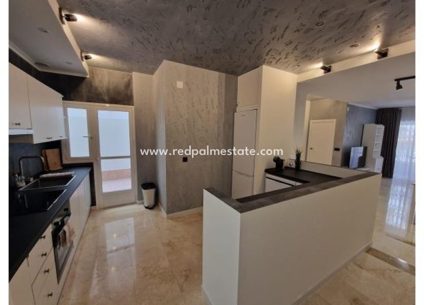 Resale - Apartment -
Torrevieja - Playa del cura