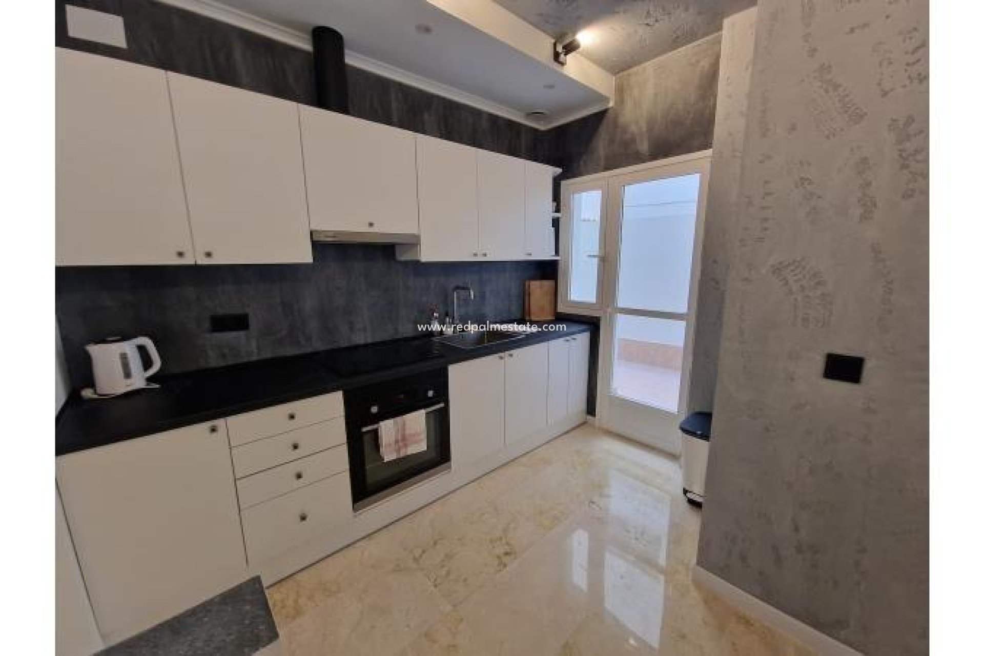 Resale - Apartment -
Torrevieja - Playa del cura