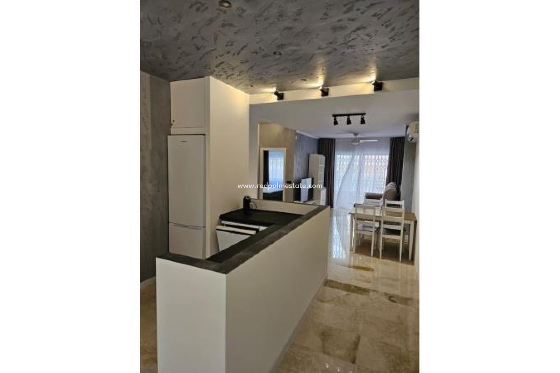 Resale - Apartment -
Torrevieja - Playa del cura