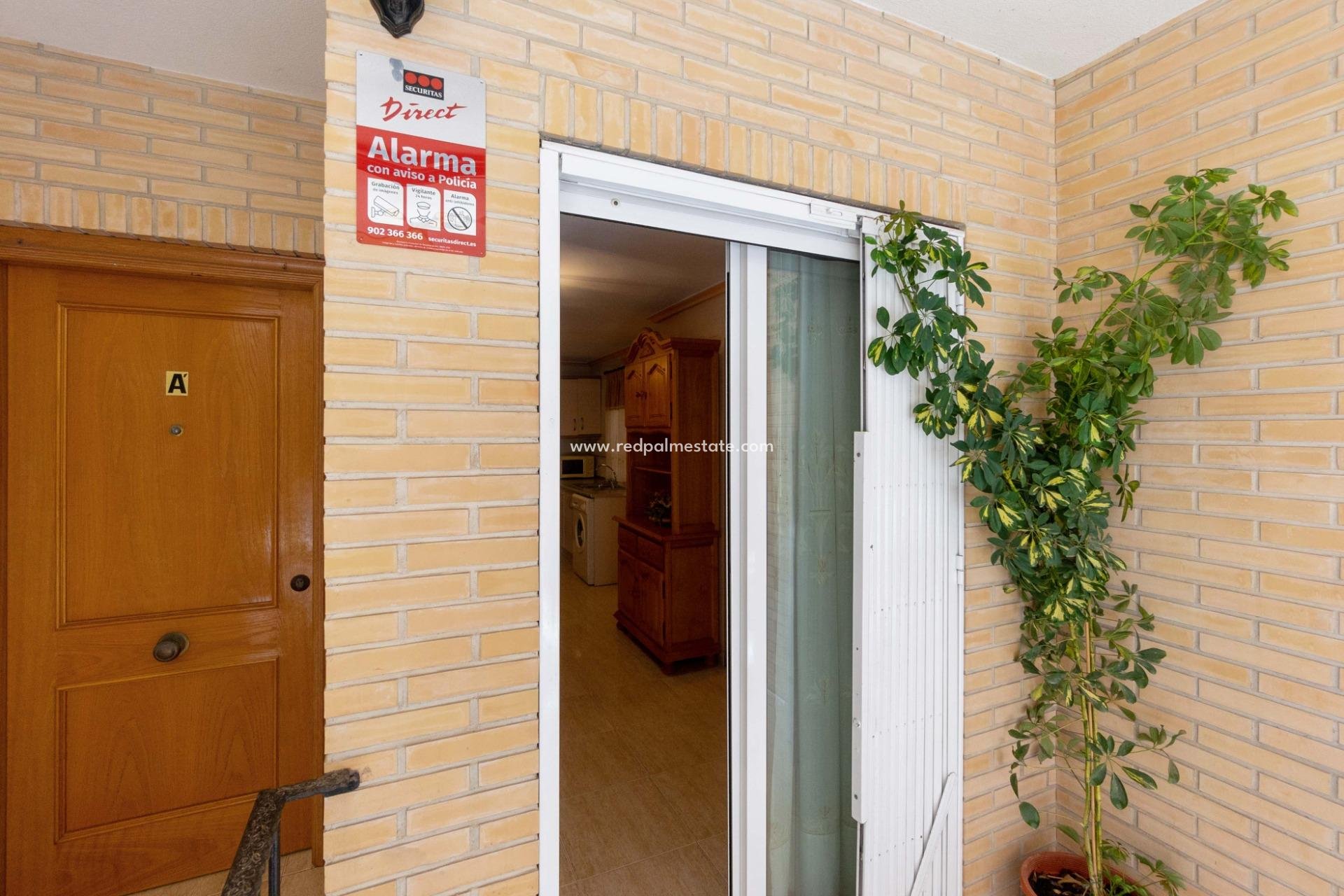 Resale - Apartment -
Torrevieja - Playa del cura