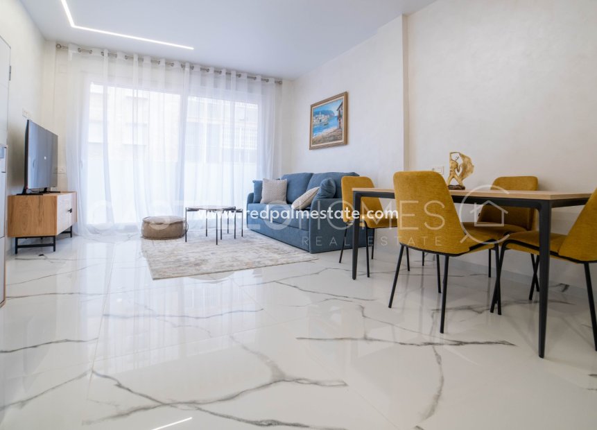 Resale - Apartment -
Torrevieja - Playa del Cura