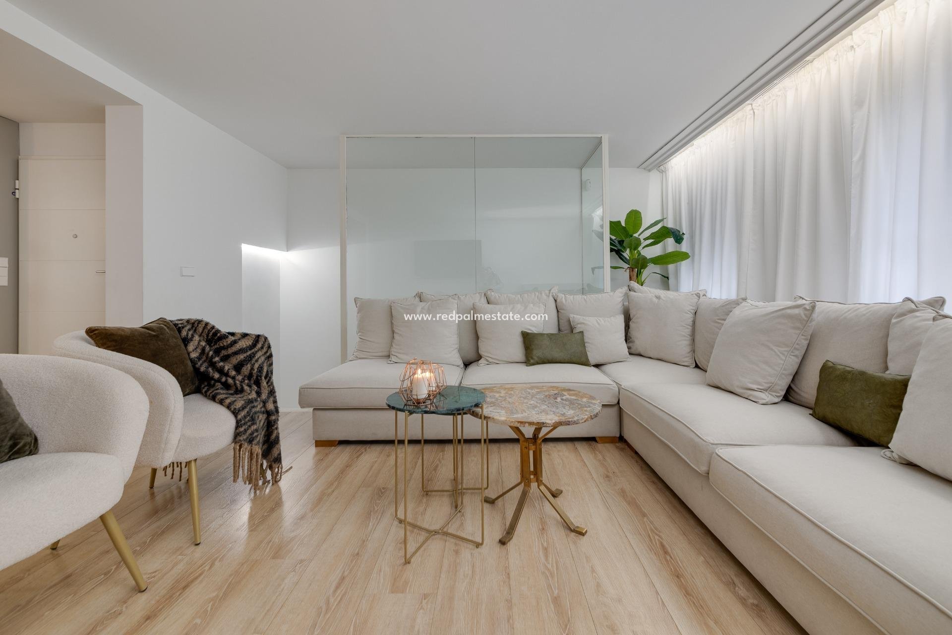 Resale - Apartment -
Torrevieja - Playa del Cura