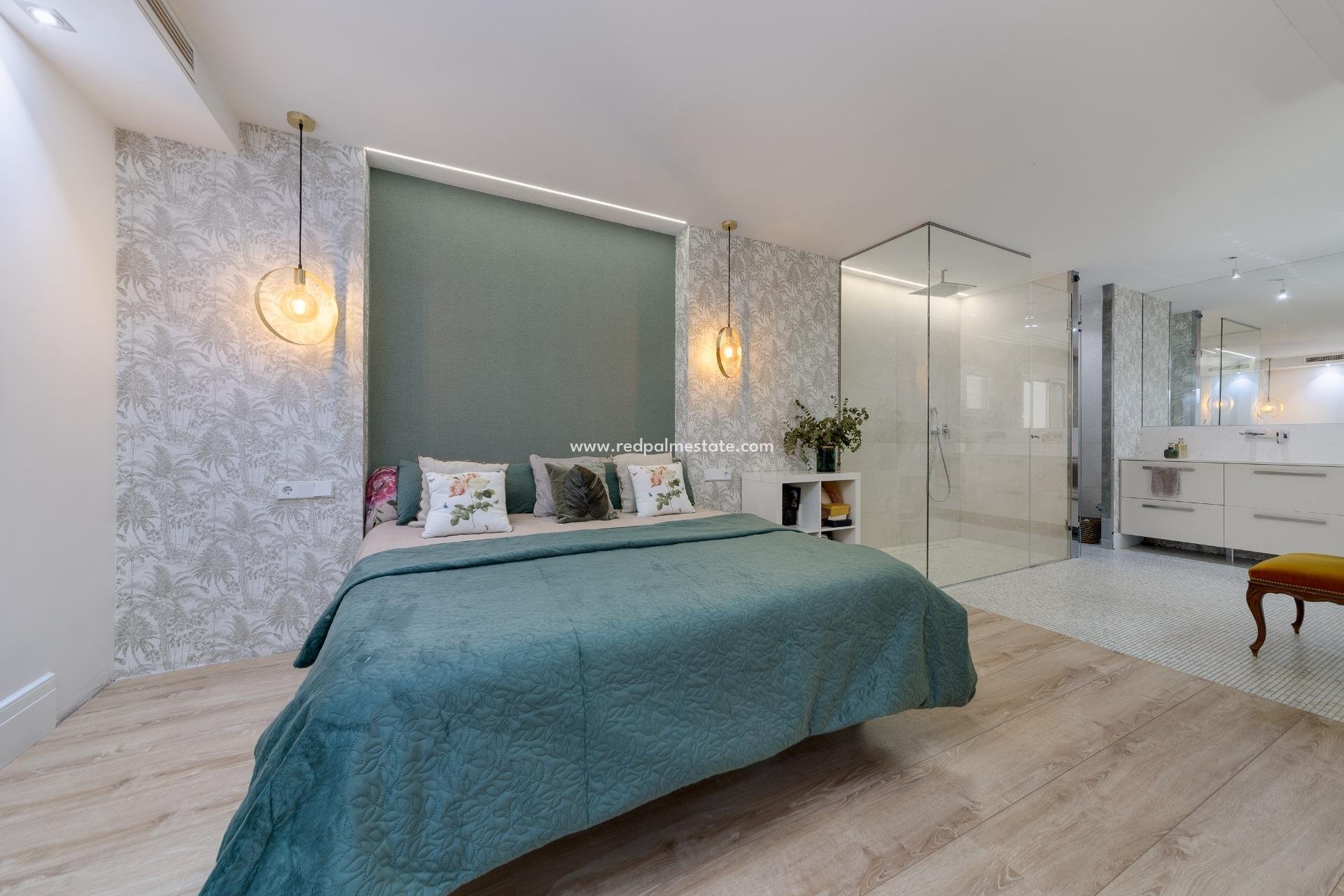 Resale - Apartment -
Torrevieja - Playa del Cura