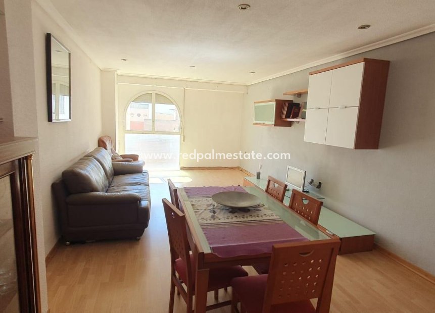 Resale - Apartment -
Torrevieja - Playa del Cura