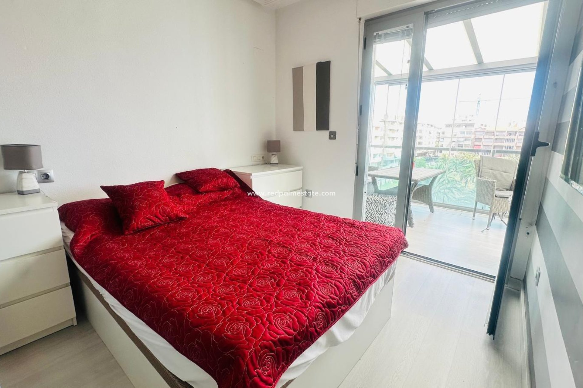 Resale - Apartment -
Torrevieja - Playa del Cura