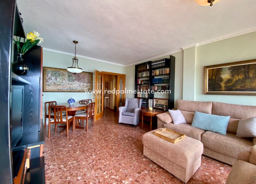 Resale - Apartment -
Torrevieja - Playa del Cura