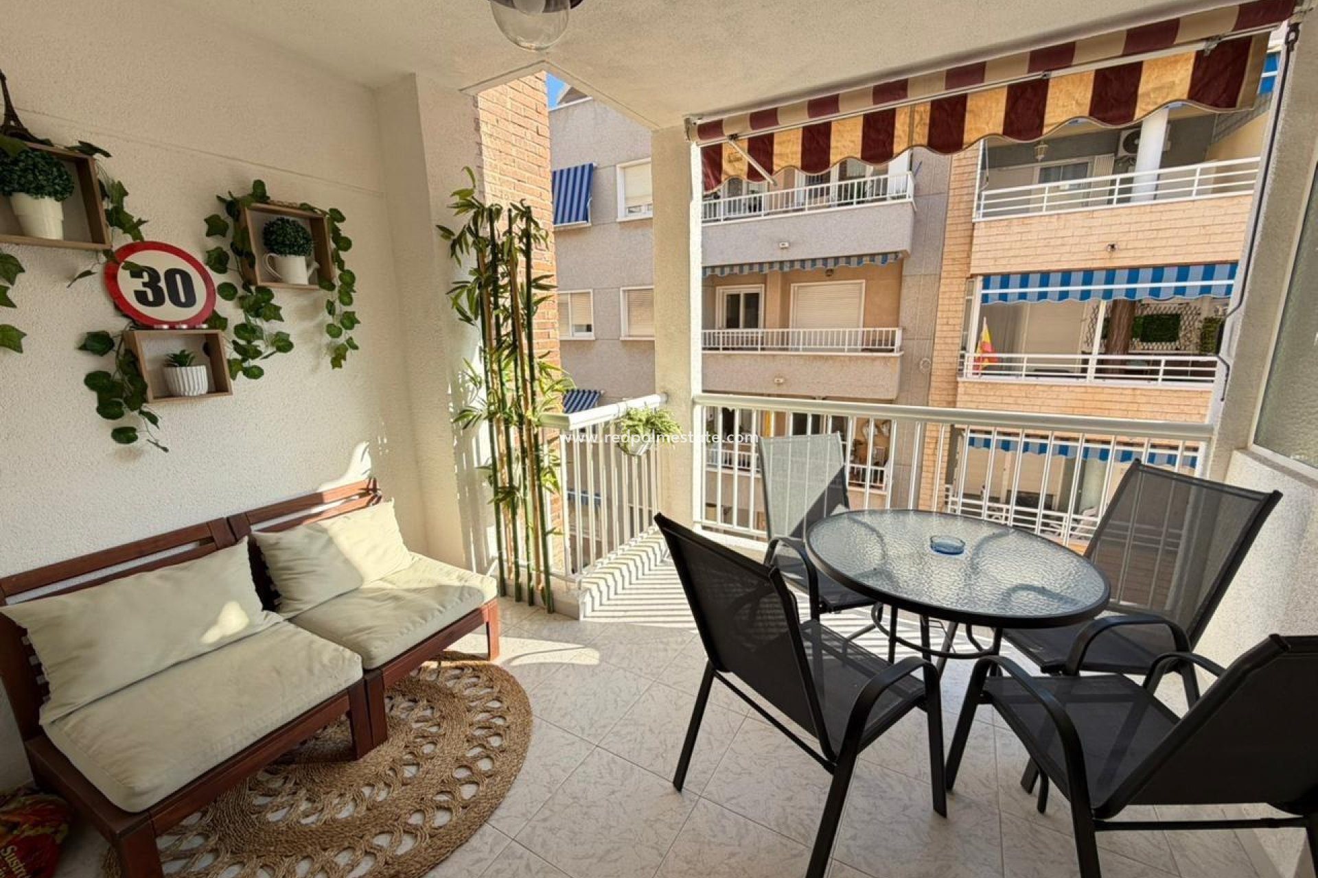 Resale - Apartment -
Torrevieja - Playa del Cura