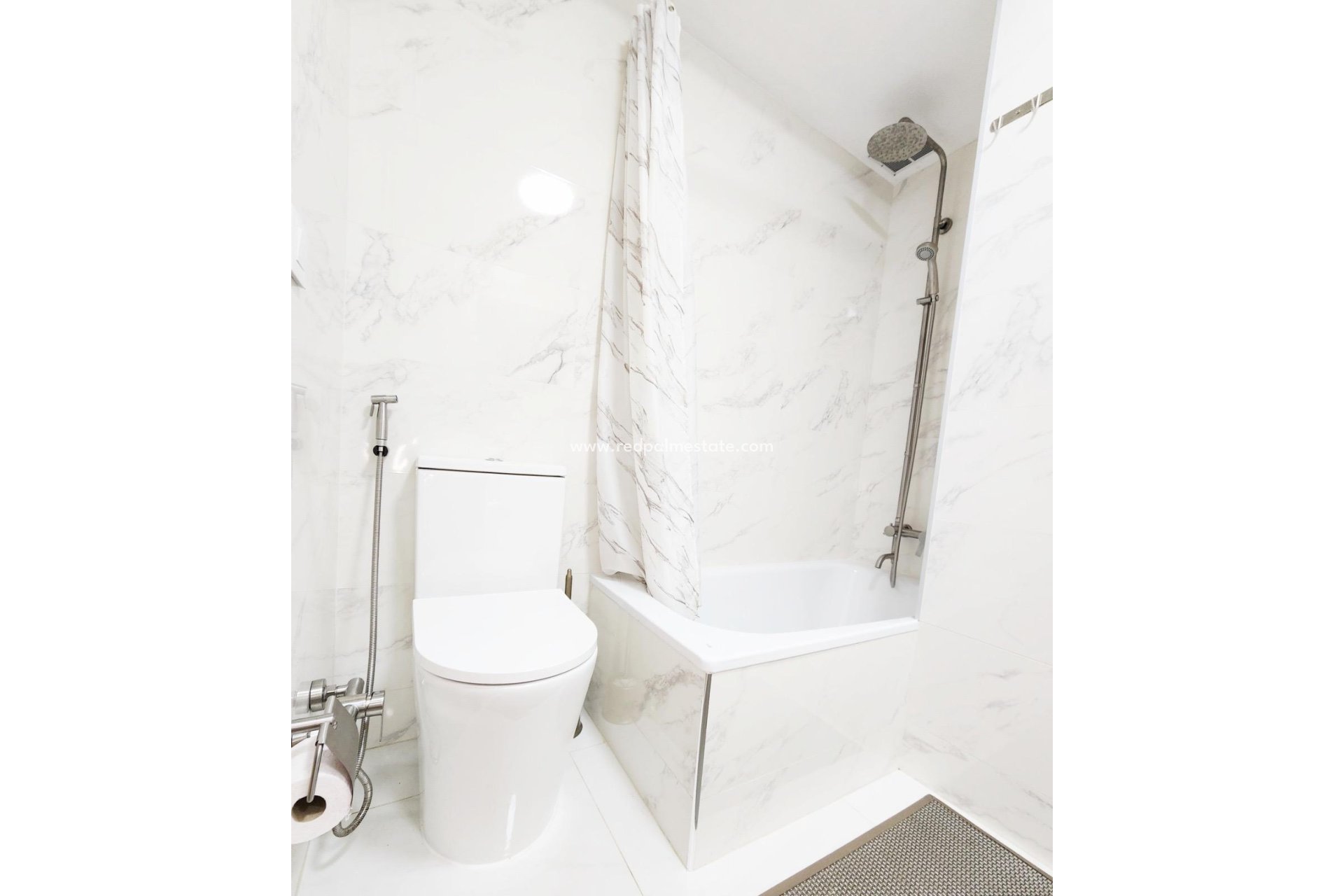 Resale - Apartment -
Torrevieja - Playa del Cura