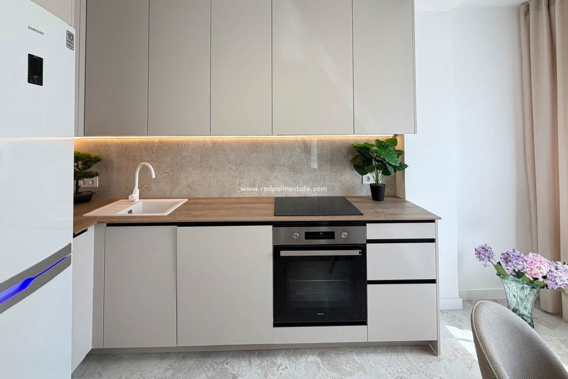 Resale - Apartment -
Torrevieja - Playa del Cura