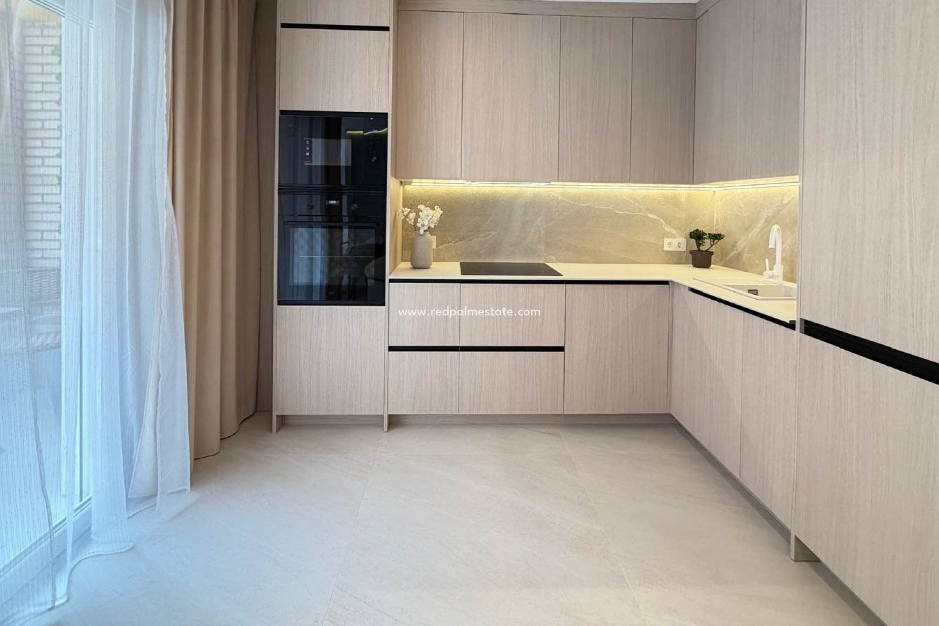 Resale - Apartment -
Torrevieja - Playa del Cura