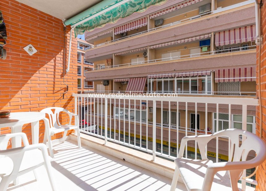 Resale - Apartment -
Torrevieja - Playa del Cura