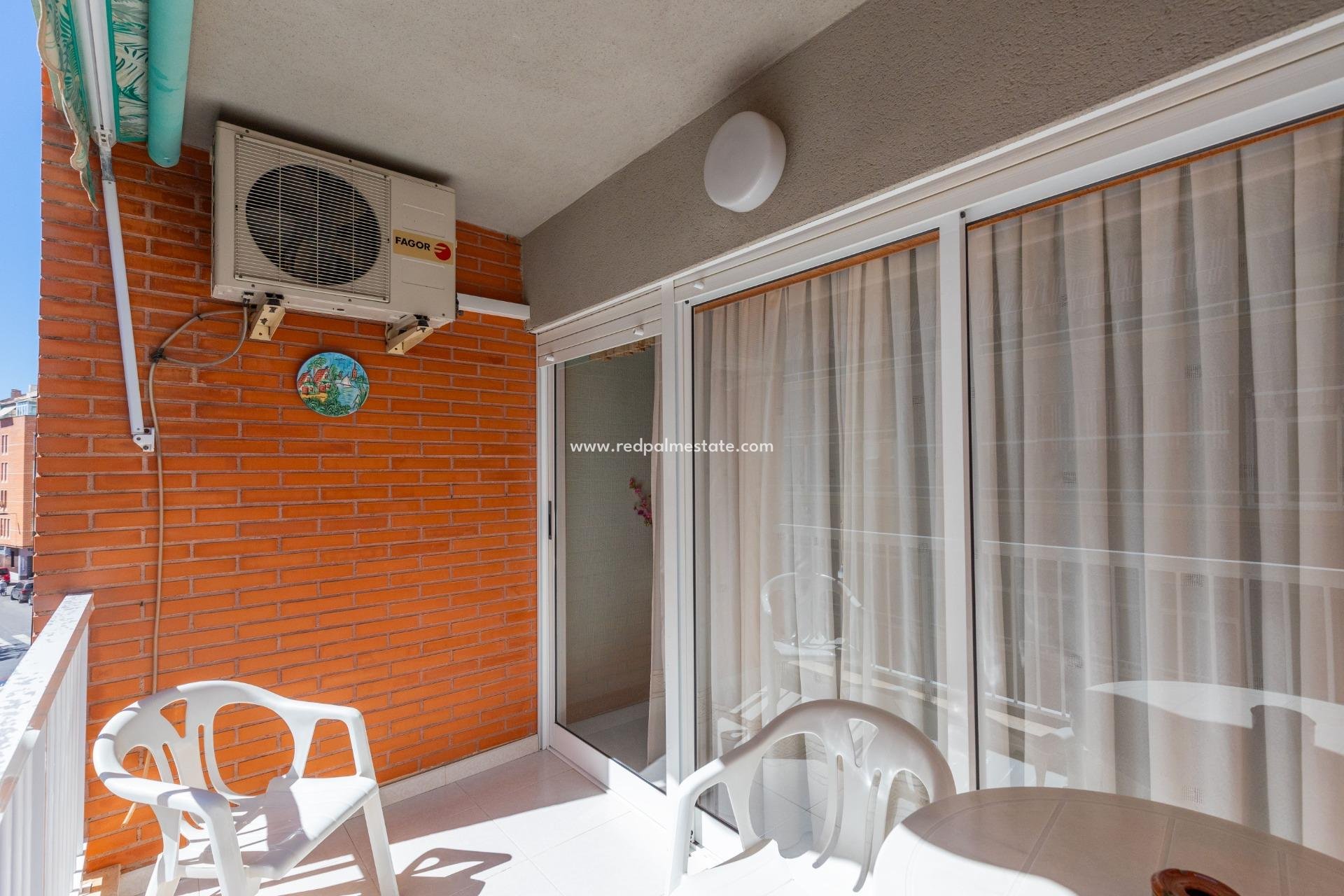 Resale - Apartment -
Torrevieja - Playa del Cura