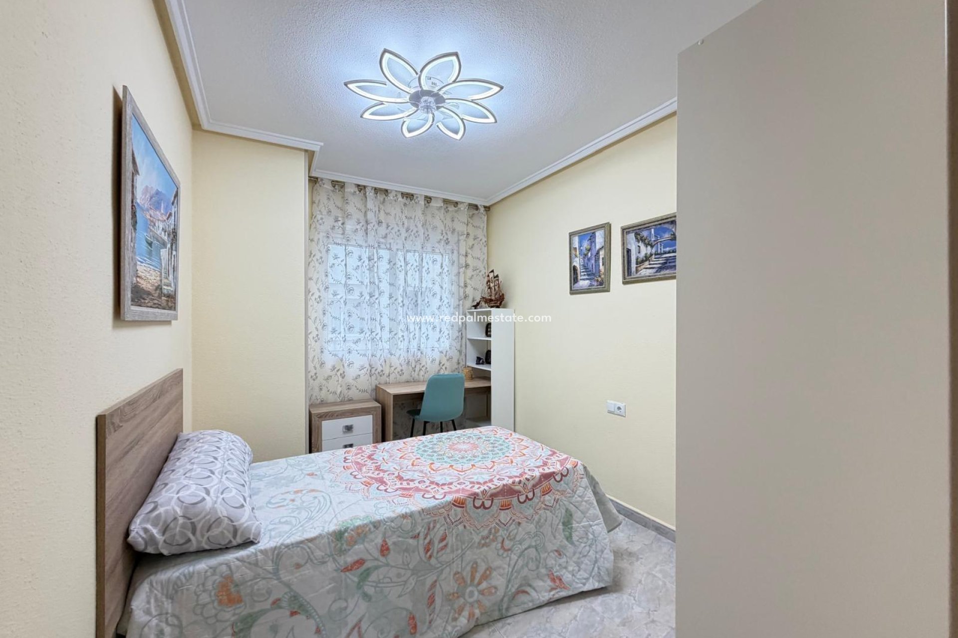 Resale - Apartment -
Torrevieja - Playa del Cura