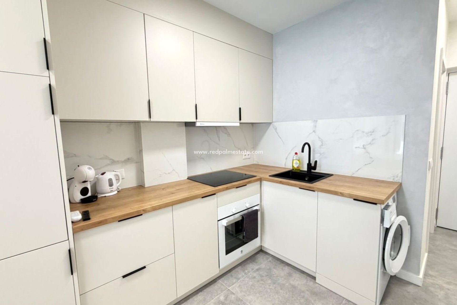 Resale - Apartment -
Torrevieja - Playa del Cura