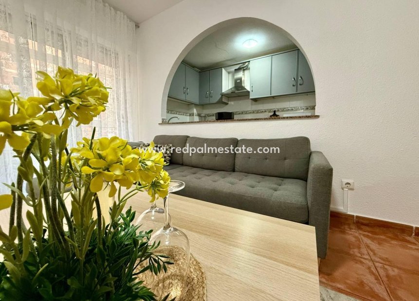 Resale - Apartment -
Torrevieja - Playa del Cura