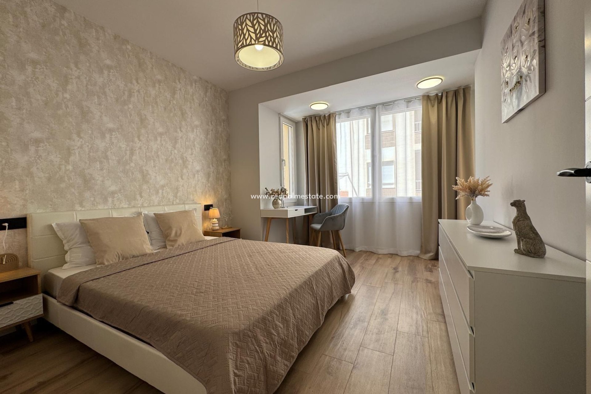 Resale - Apartment -
Torrevieja - Playa del Cura