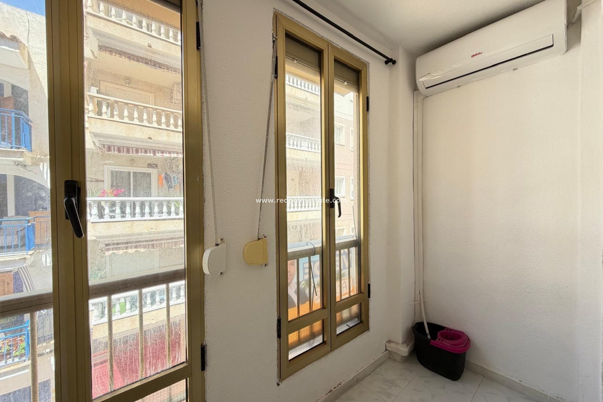 Resale - Apartment -
Torrevieja - Playa del Cura