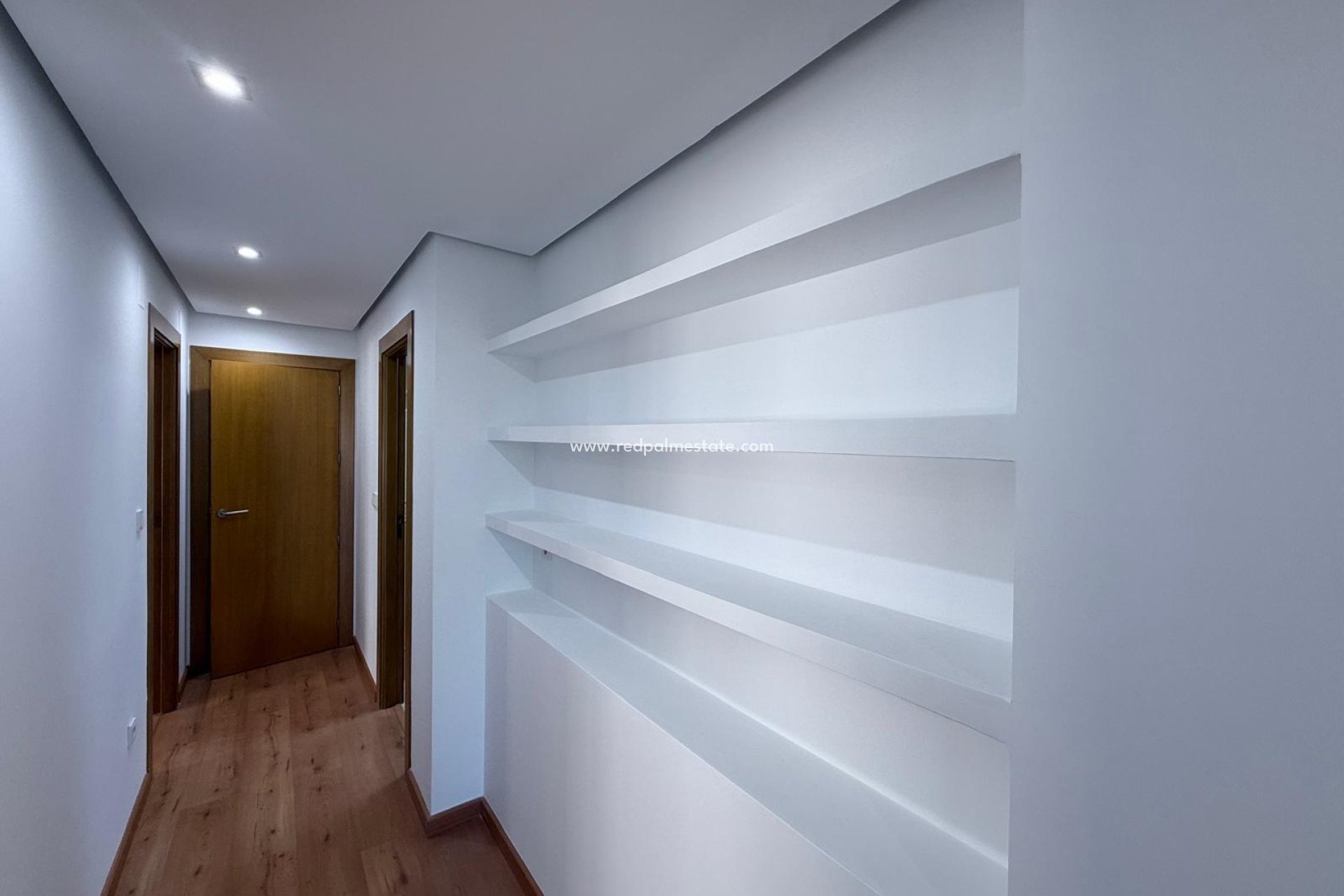 Resale - Apartment -
Torrevieja - Puerto Deportivo