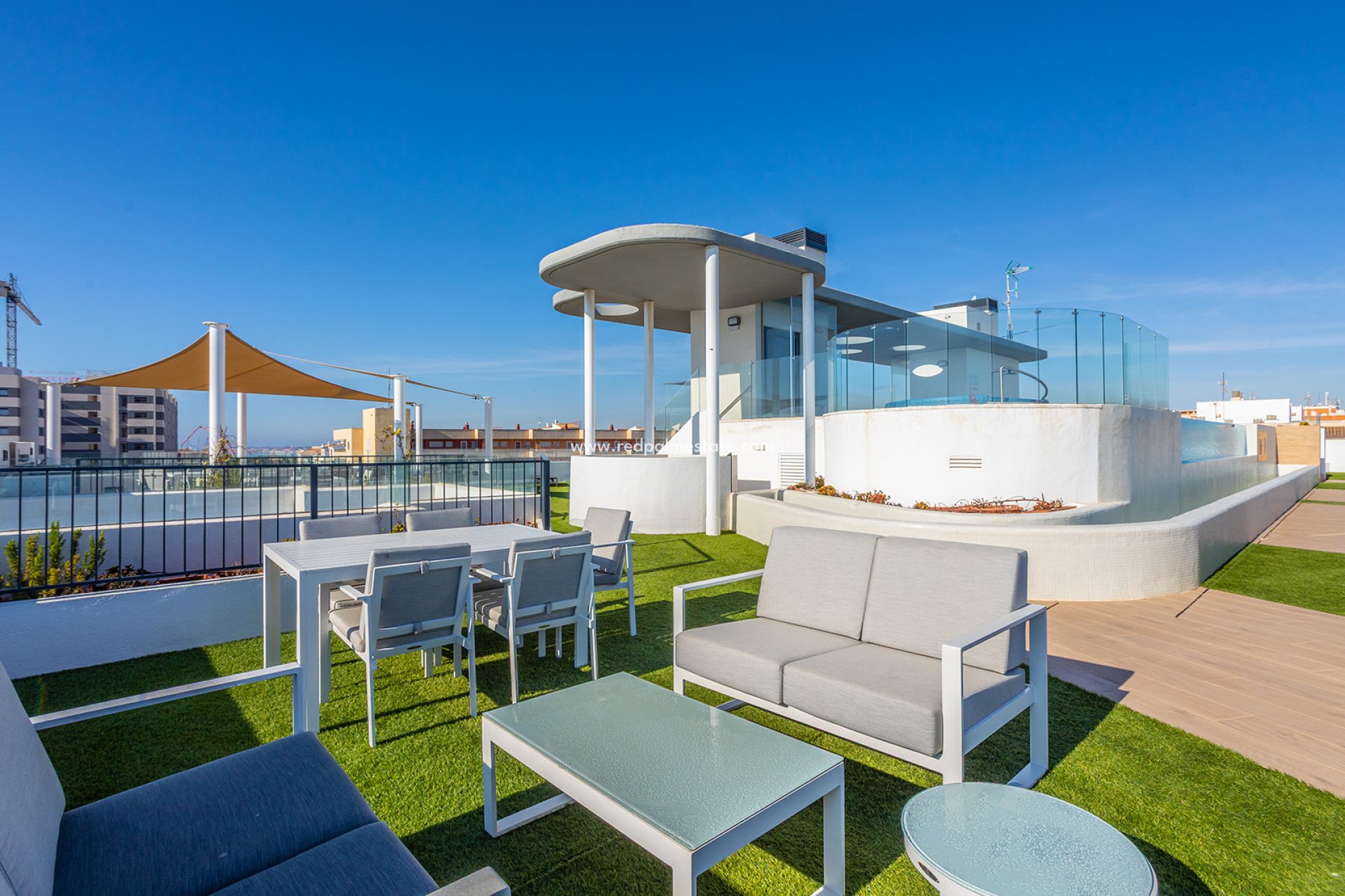 Resale - Apartment -
Torrevieja - Punta Prima Torrevieja