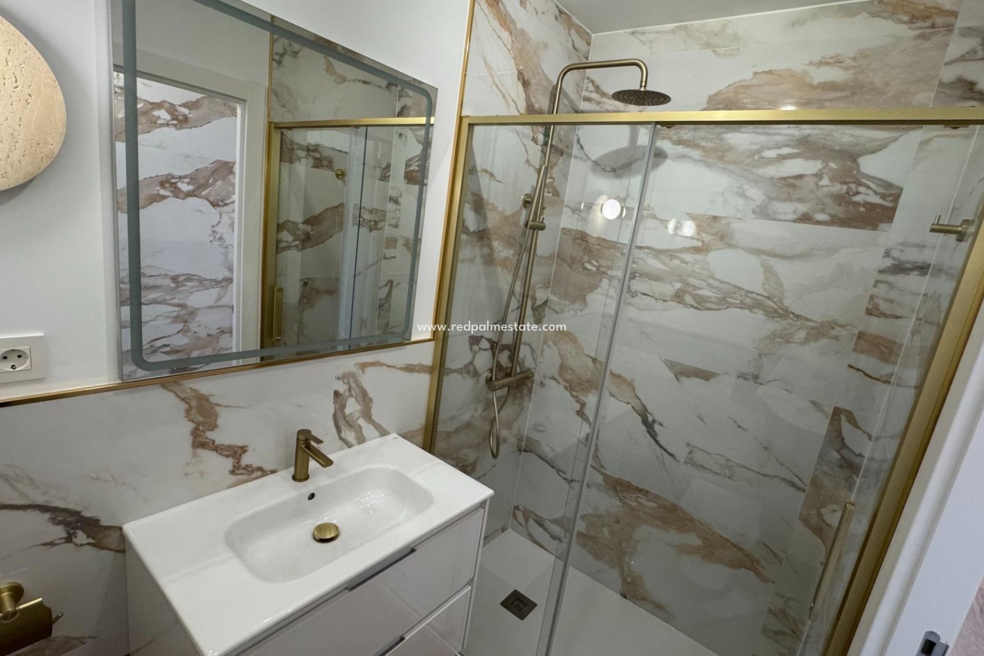 Resale - Apartment -
Torrevieja - Punta prima