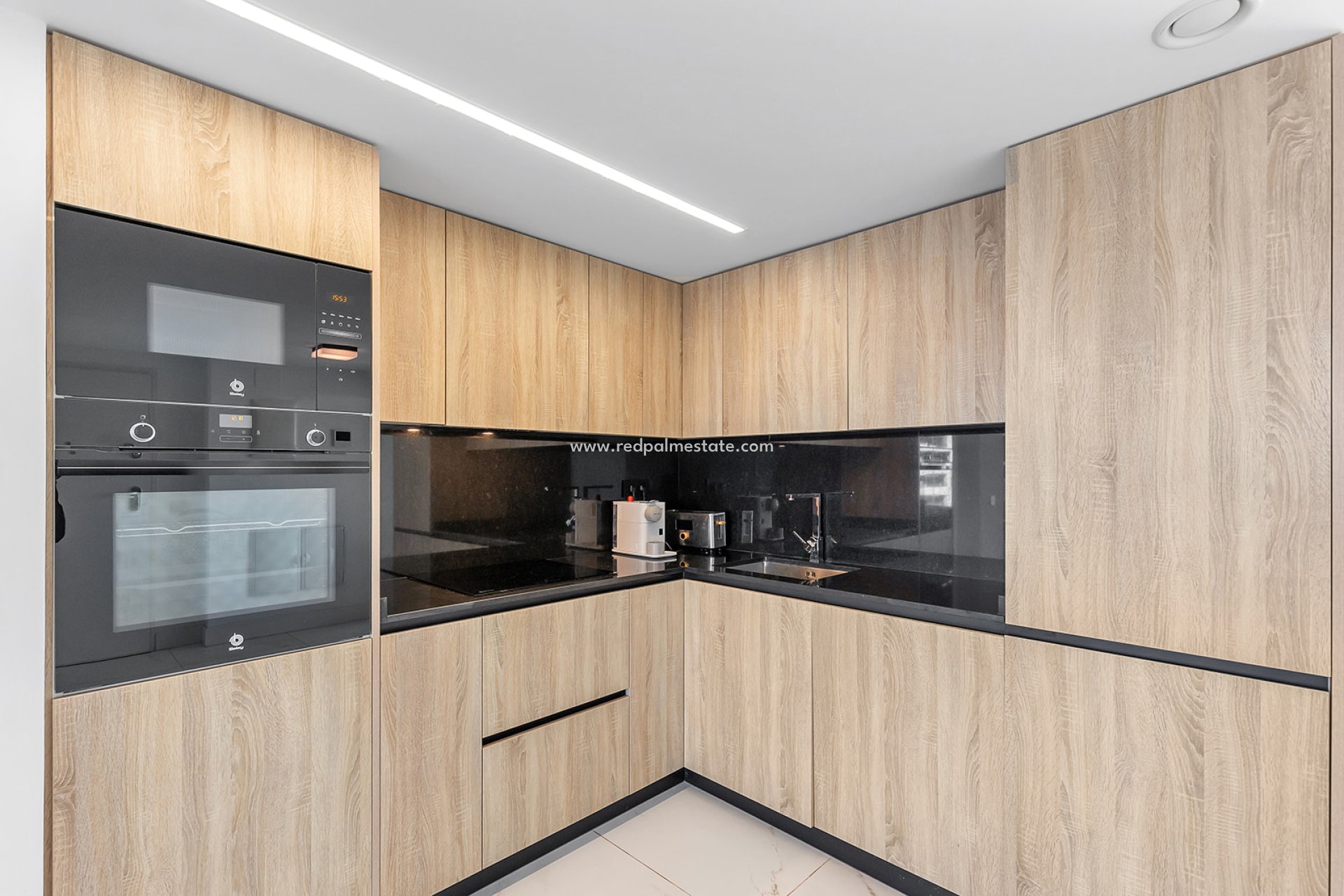 Resale - Apartment -
Torrevieja - Punta prima