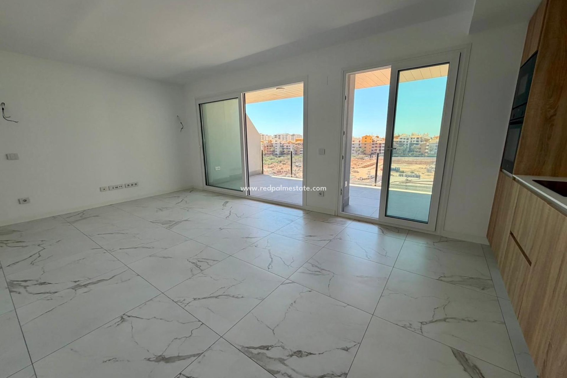 Resale - Apartment -
Torrevieja - Punta prima