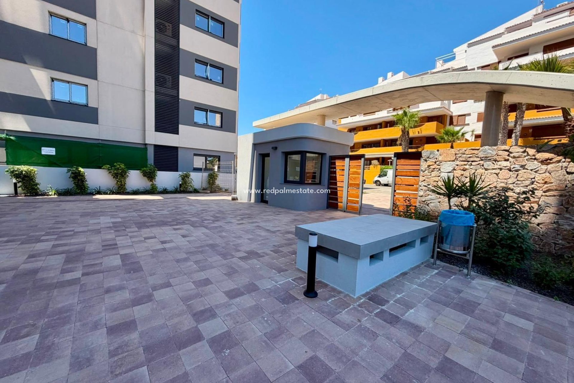 Resale - Apartment -
Torrevieja - Punta prima
