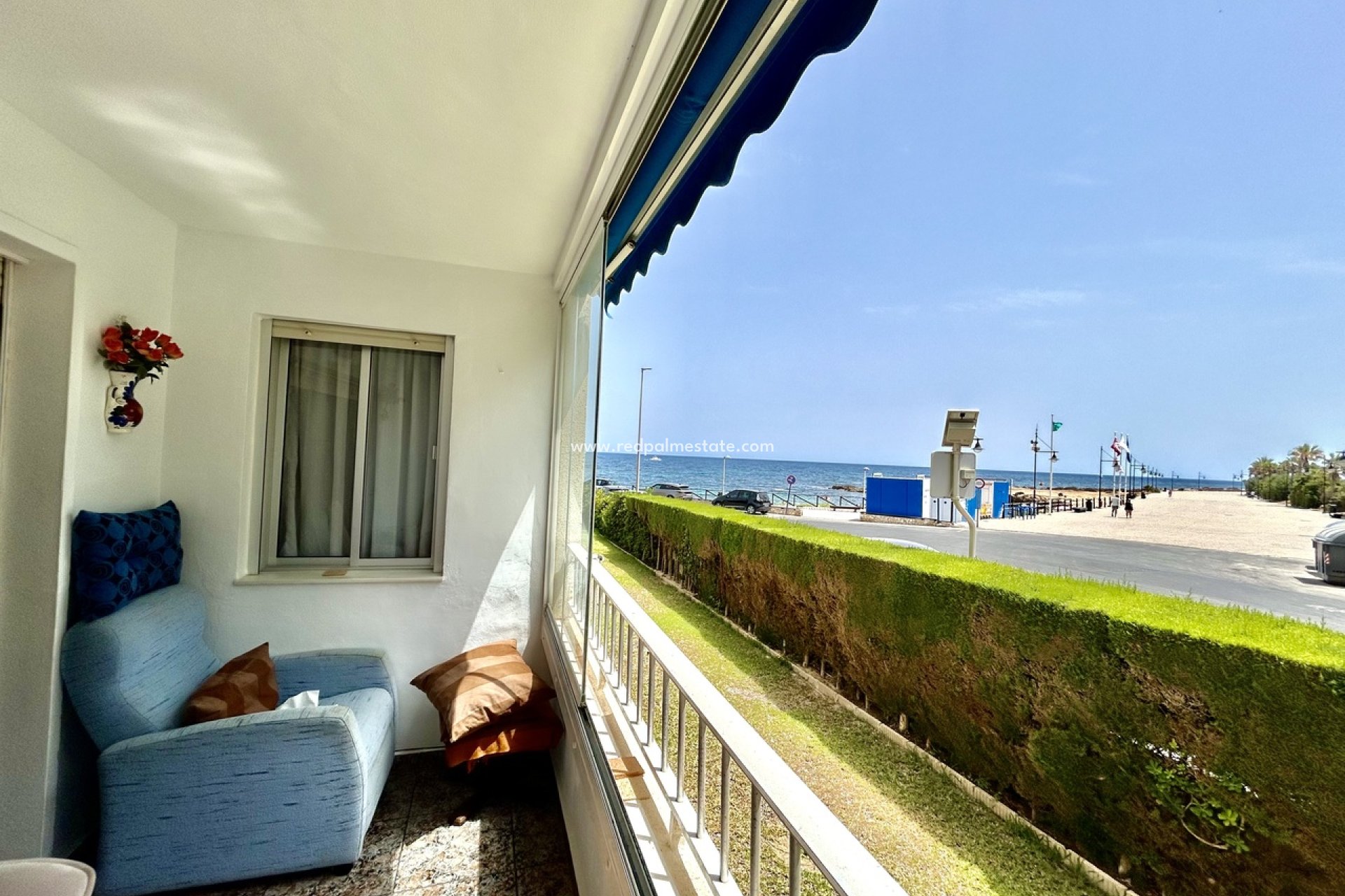 Resale - Apartment -
Torrevieja - Punta prima