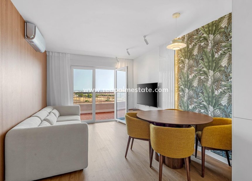 Resale - Apartment -
Torrevieja - Punta prima