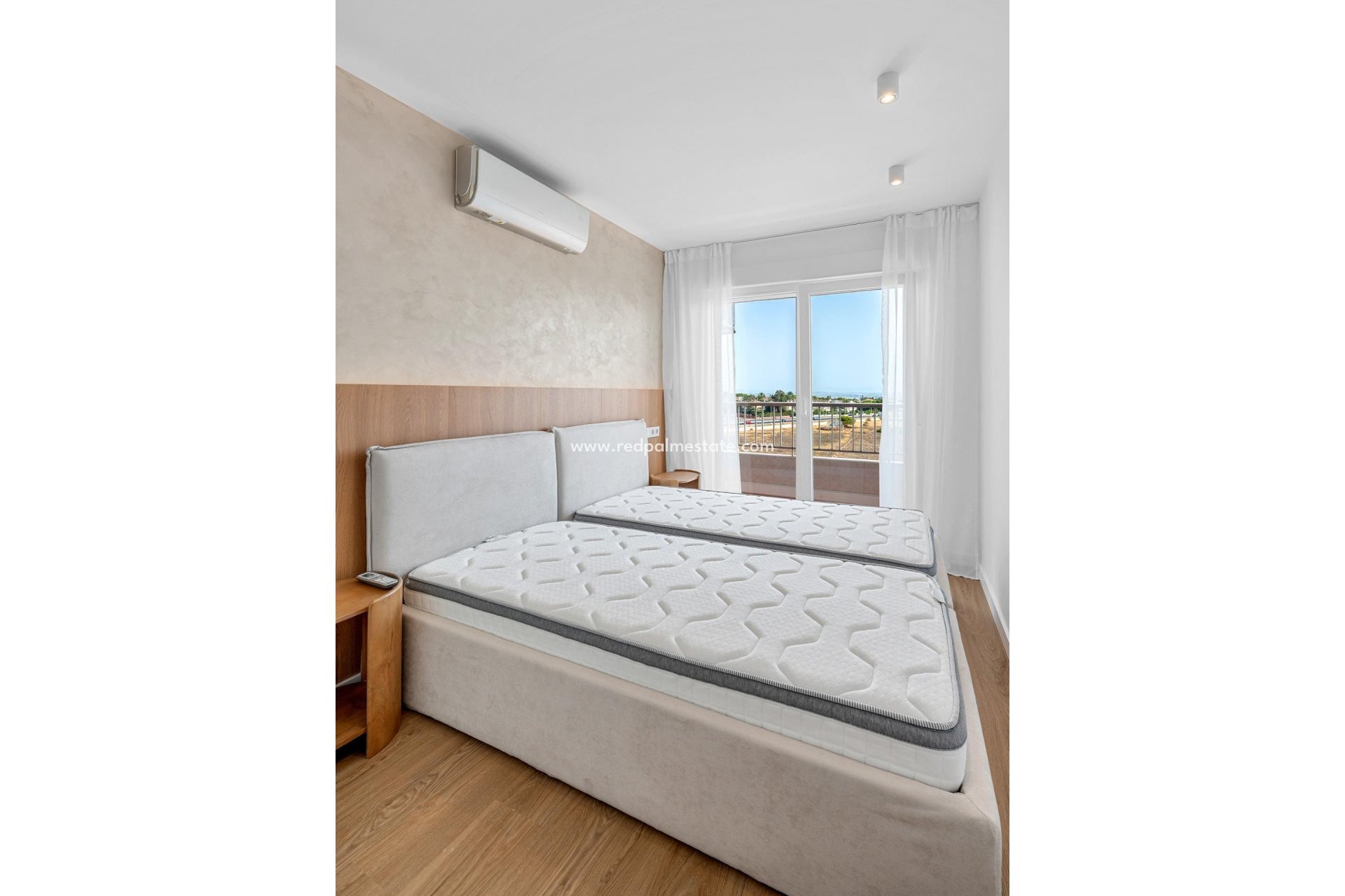 Resale - Apartment -
Torrevieja - Punta prima