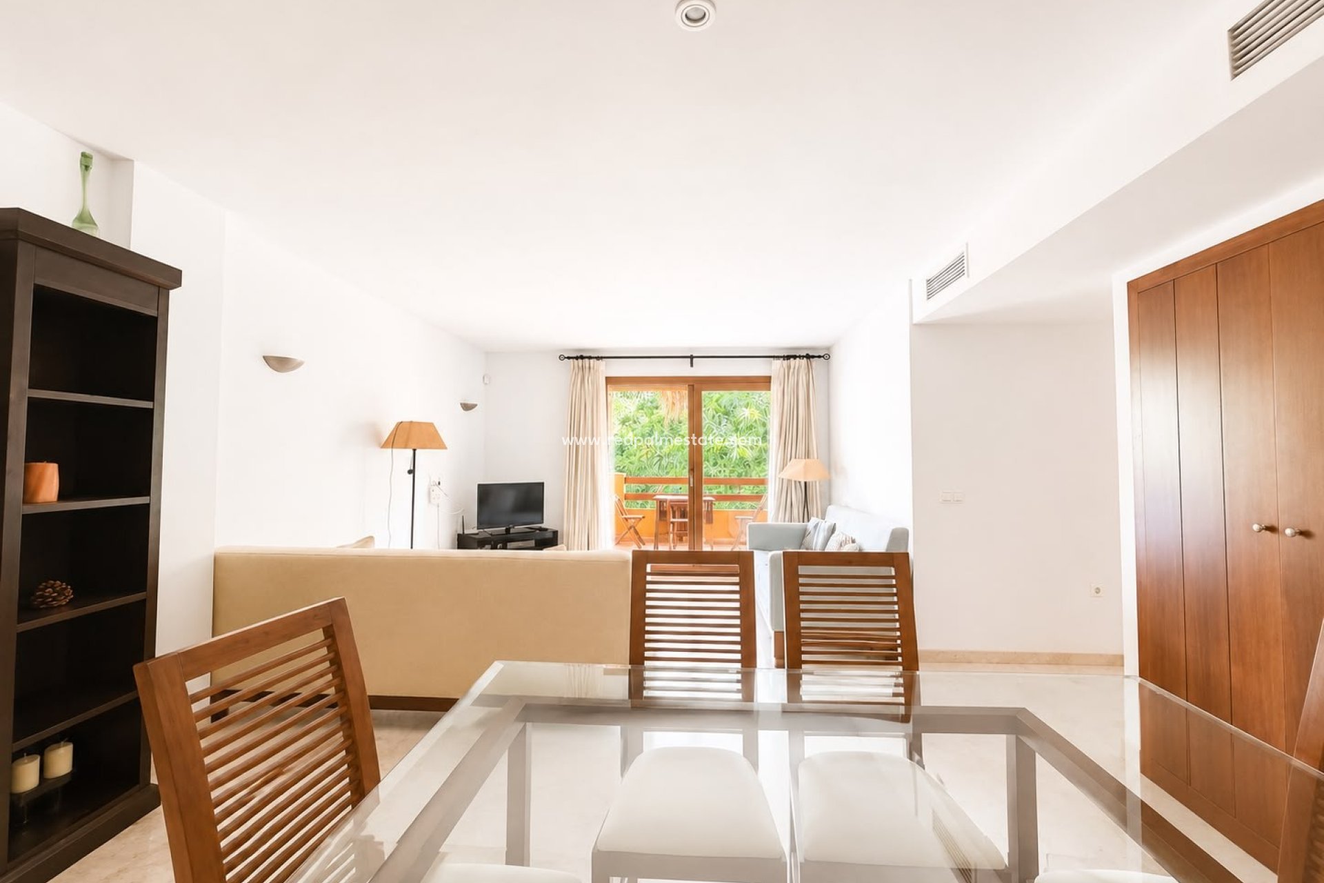 Resale - Apartment -
Torrevieja - Punta prima
