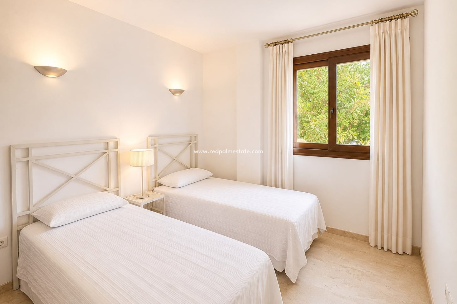 Resale - Apartment -
Torrevieja - Punta prima