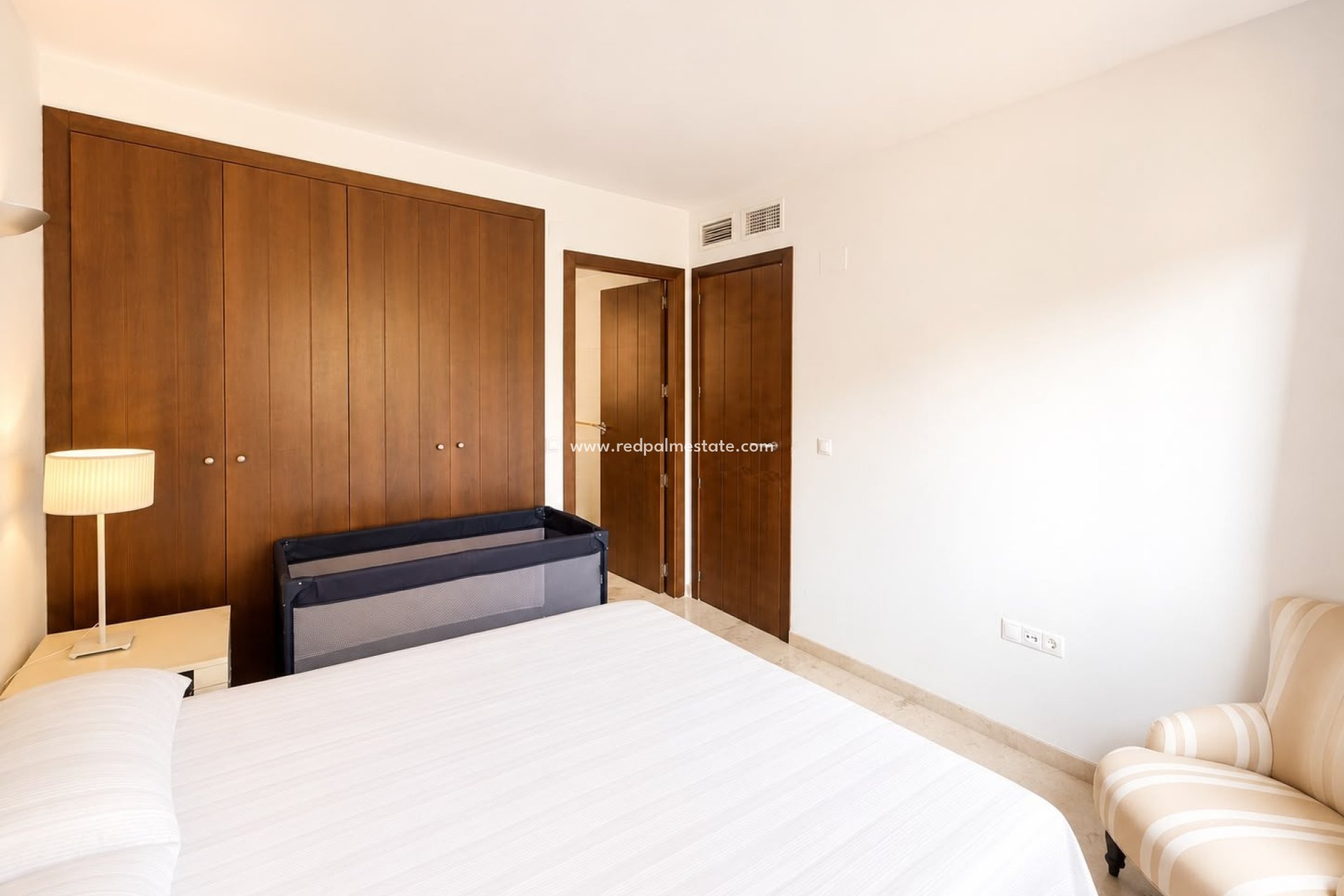 Resale - Apartment -
Torrevieja - Punta prima