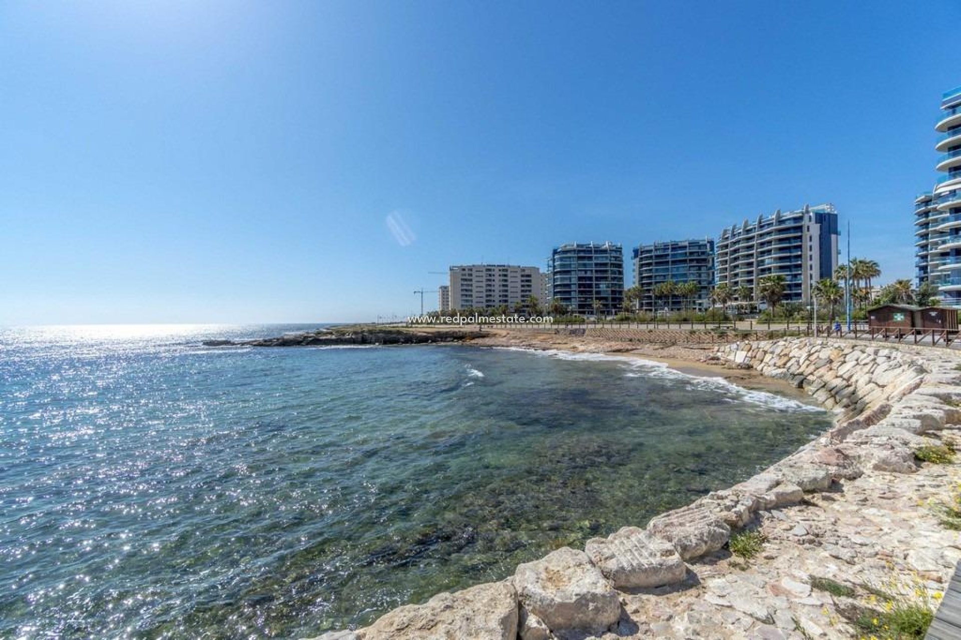 Resale - Apartment -
Torrevieja - Punta prima