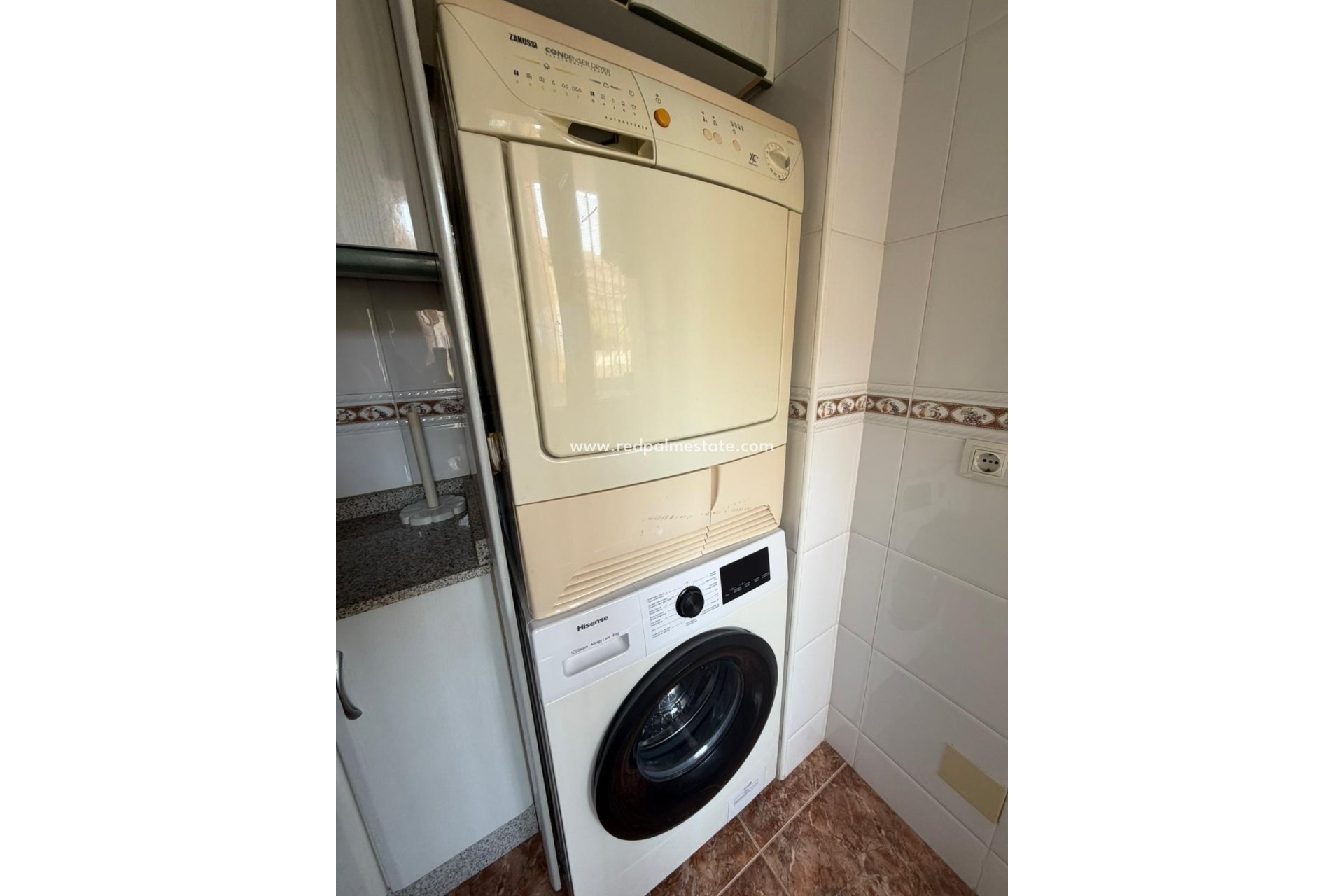 Resale - Apartment -
Torrevieja - Punta prima