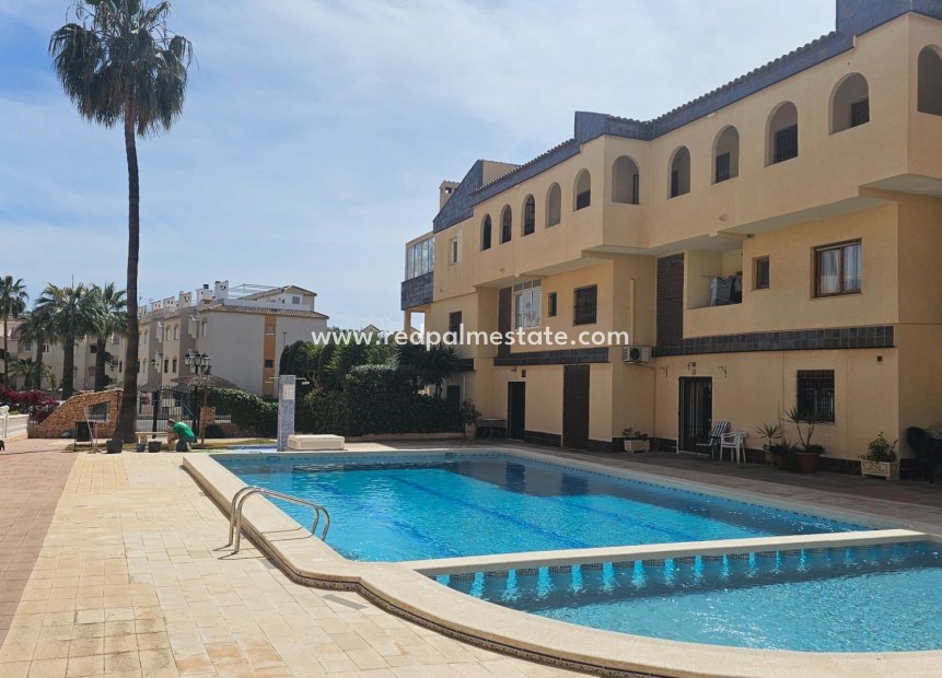 Resale - Apartment -
Torrevieja - Punta Prima