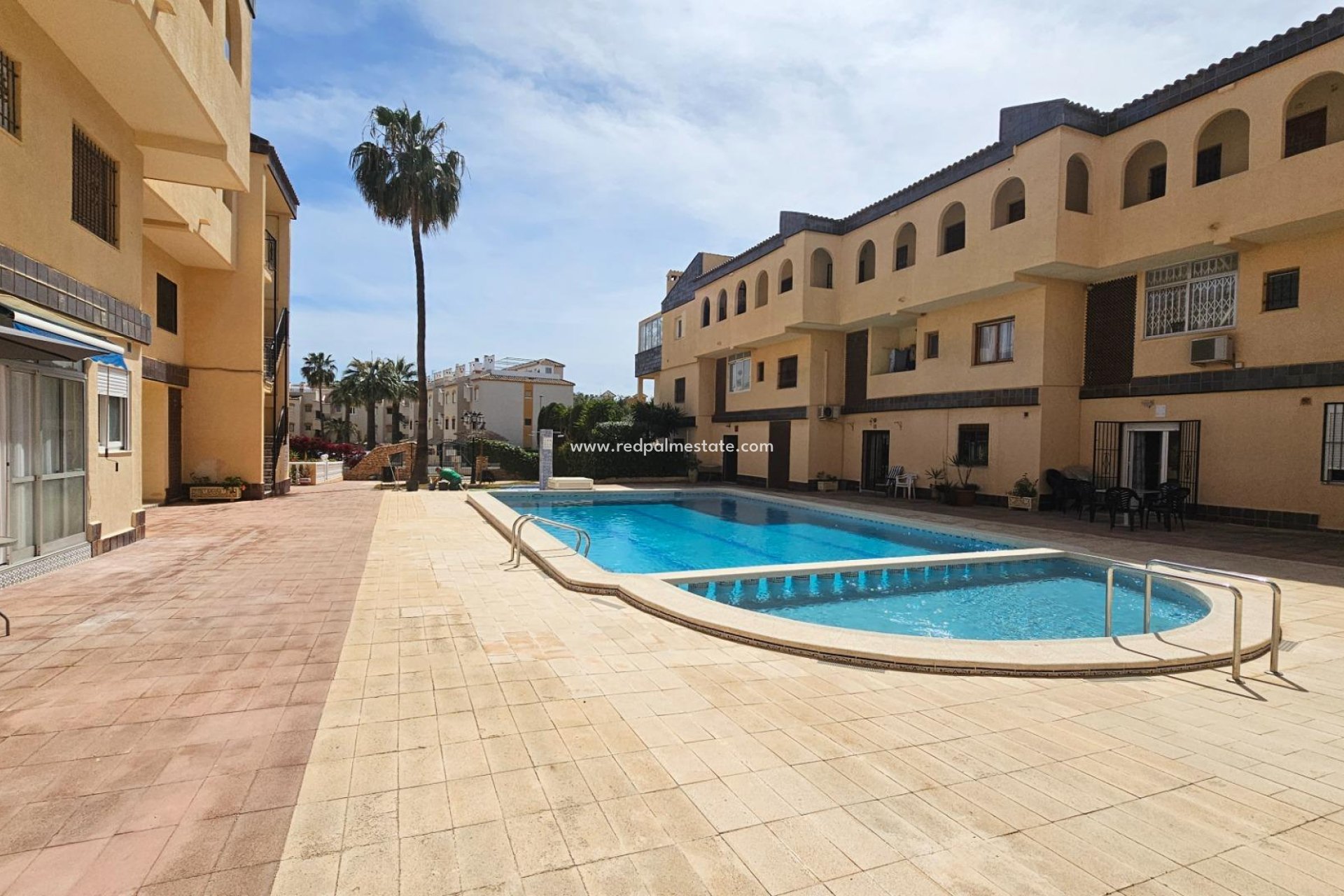 Resale - Apartment -
Torrevieja - Punta Prima