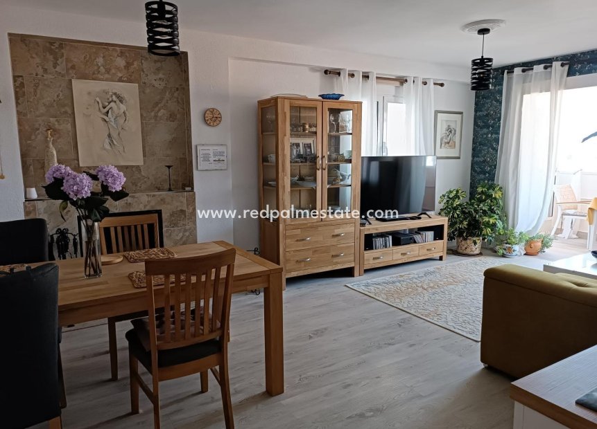 Resale - Apartment -
Torrevieja - Punta Prima