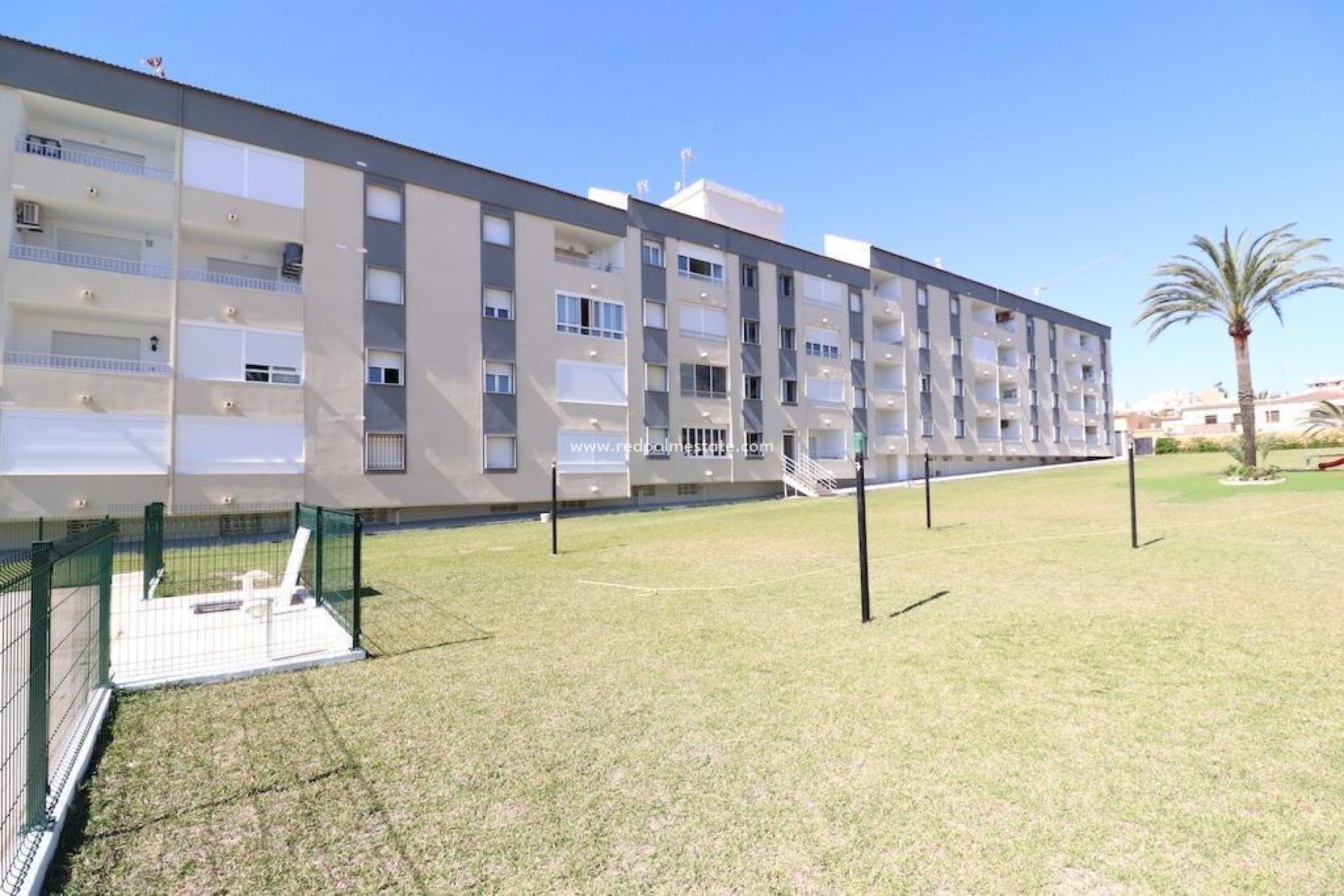 Resale - Apartment -
Torrevieja - Punta prima