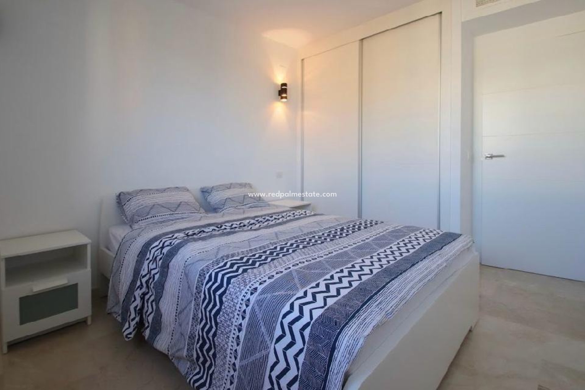 Resale - Apartment -
Torrevieja - Punta prima