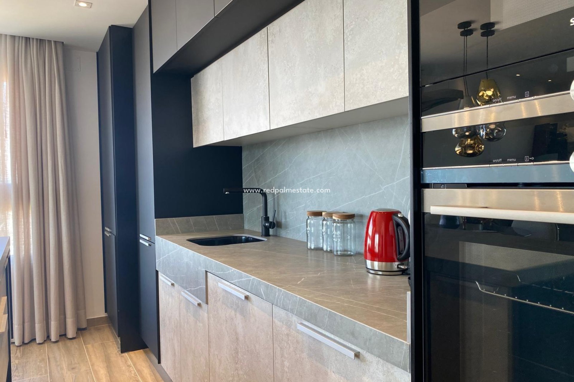 Resale - Apartment -
Torrevieja - Punta prima