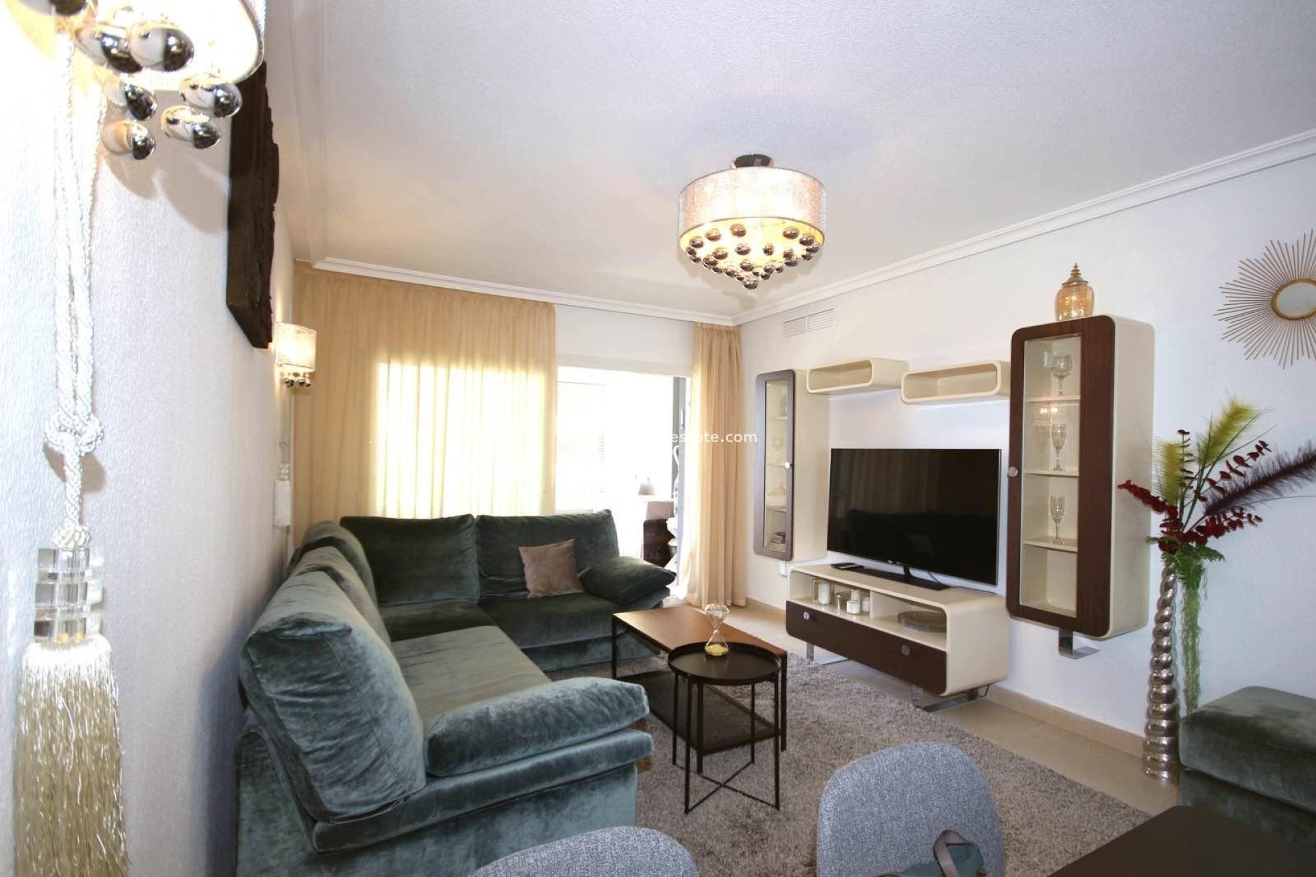 Resale - Apartment -
Torrevieja - Punta prima