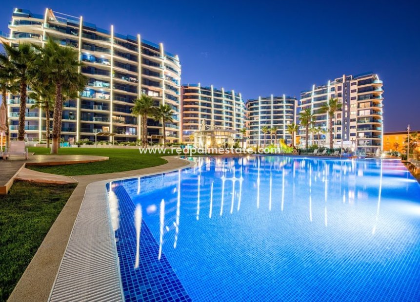 Resale - Apartment -
Torrevieja - Punta prima